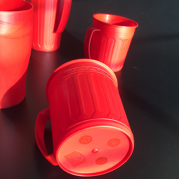 plastic cups