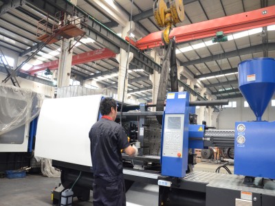 Hydraulic System of injection molding machine maintenance