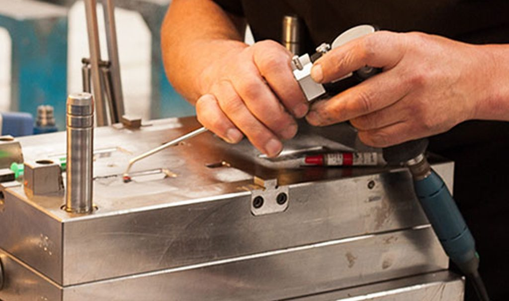 Maintenance of the injection molding machine