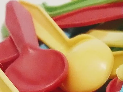 plastic spoons