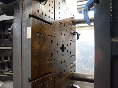 Injection Molding Machine