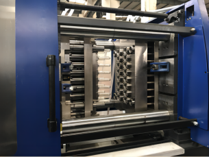 PET preform mould