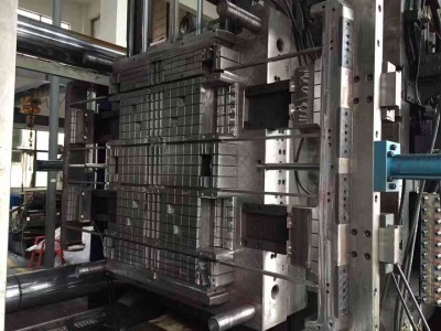 Types of Pallet Making Machines