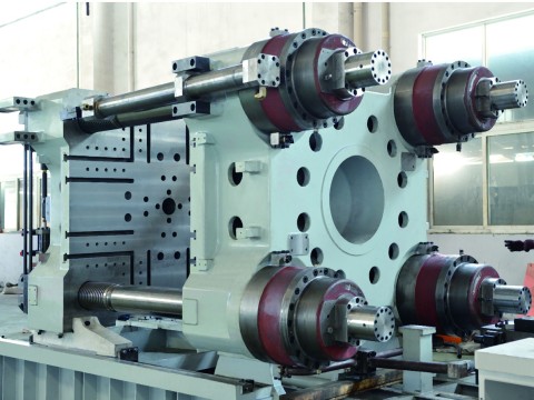 two platen injection molding machine