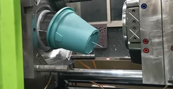 injection molding machine flower POTS