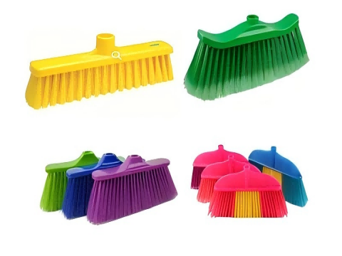 Plastic broom head