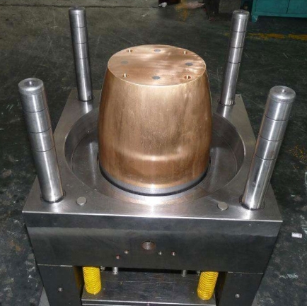 Types of injection mould materials