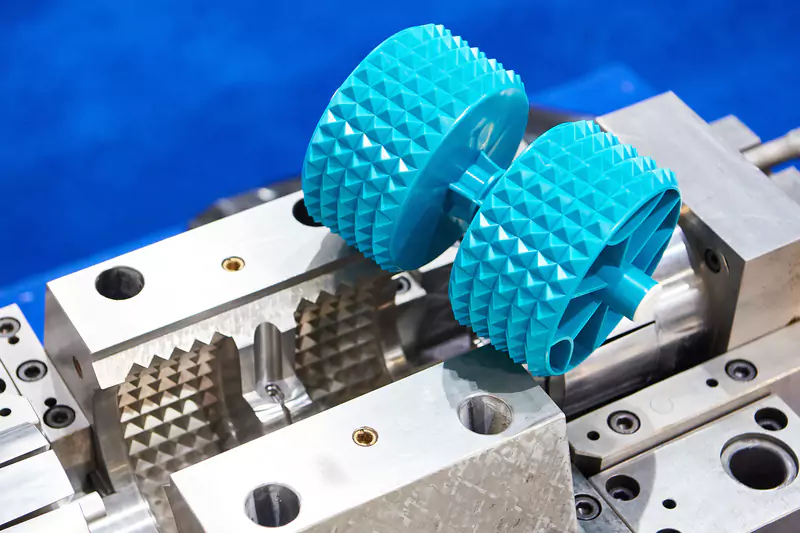 Combination of Rapid Prototyping and Injection Molding