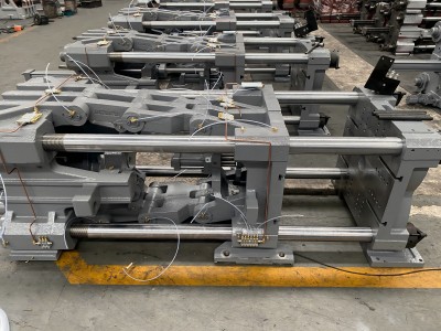 hydraulical system maintenance for injection molding machine