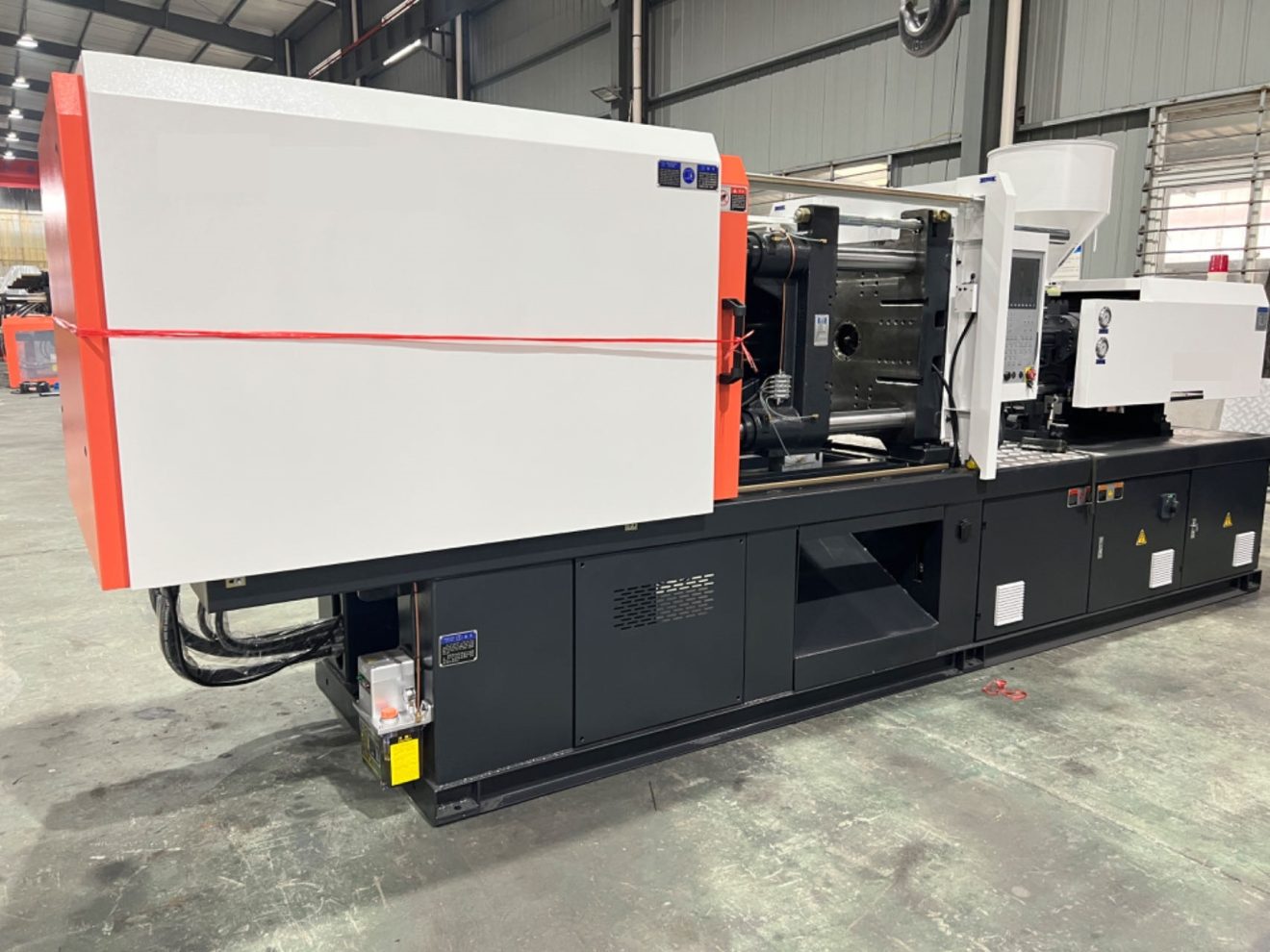 small injection machine